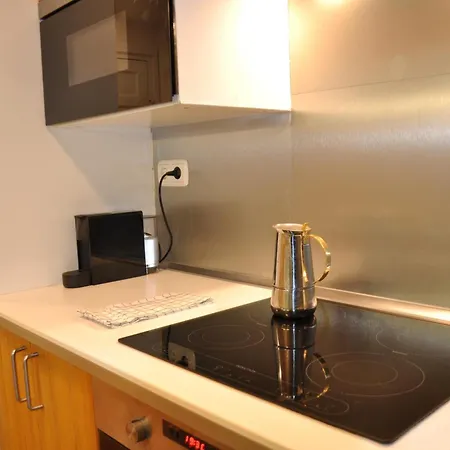 En Pleno Centro Del Casco Historico De *