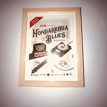 En Pleno Centro Del Casco Historico De Appartamento Hondarribia